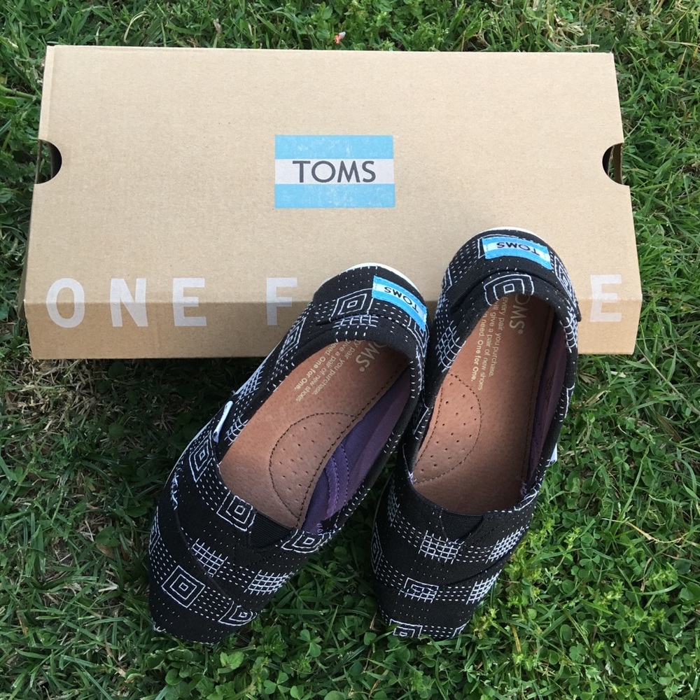 Toms - Picture 4 of 6